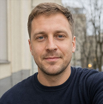 Tomas